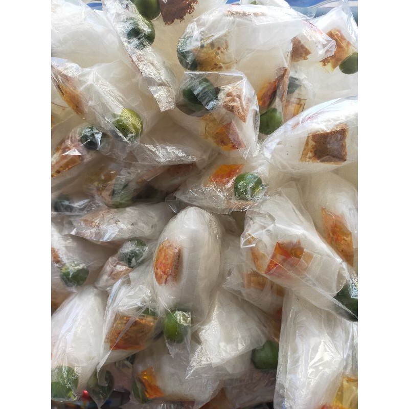Xâu 10 bịt bánh tráng sate tắc