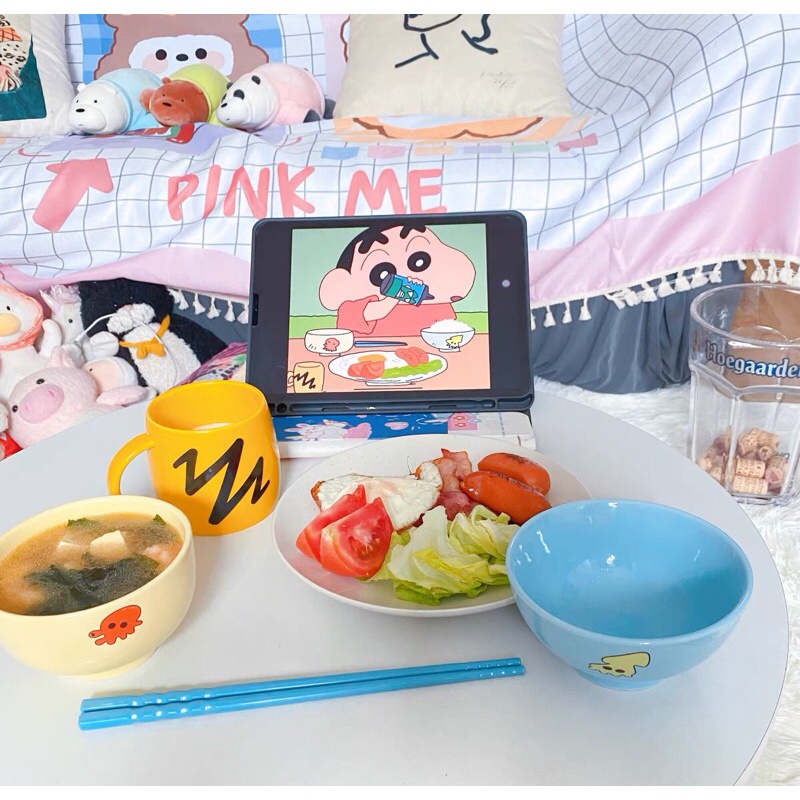 Bộ bát đũa gốm sứ 4 món giống Shin Cậu Bé Bút Chì