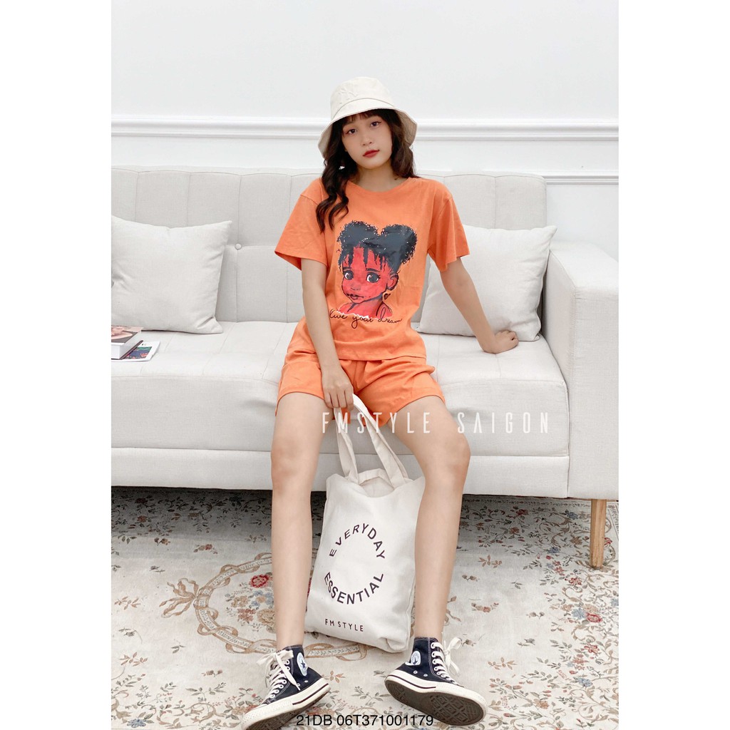 Đồ bộ áo thun tay ngắn in cô gái + Quần ngắn ullzang thời trang nữ FMStyle SaiGon 21DB06T371001 | BigBuy360 - bigbuy360.vn