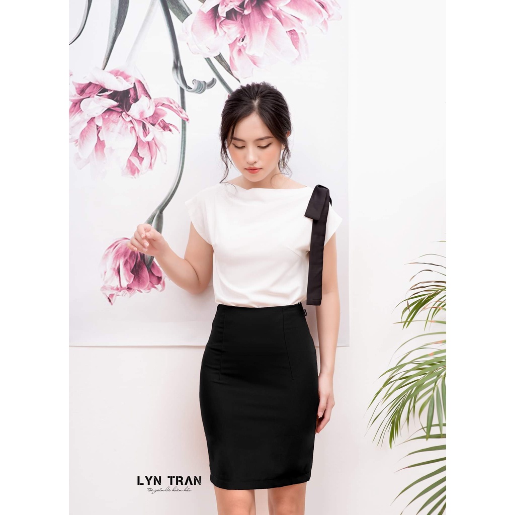 Chân váy bút chì ngắn màu đen xẻ sau(sẵn size)- M1C