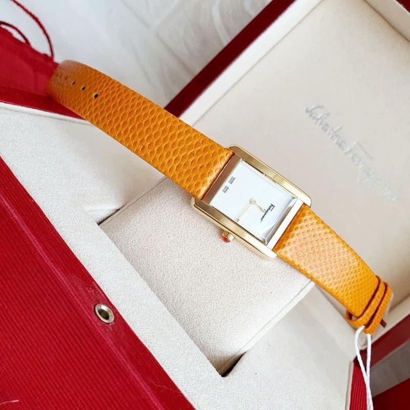 Đồng hồ nữ Ferragamor salvatore