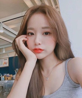MÁ HỒNG 4 Ô SIVANA HF5022