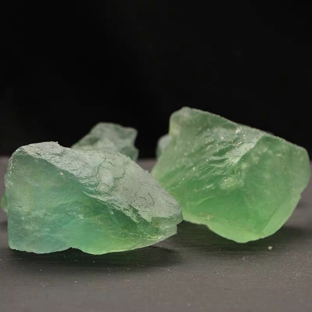 Đá Fluorite Chống Bức Xạ Độc Đáo