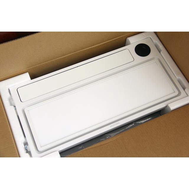 Đèn sưởi nhà tắm thông minh 8 trong 1 Yeelight Smart Bath Heater YLYB005/YLYYB-0010 , bản có remote LCD