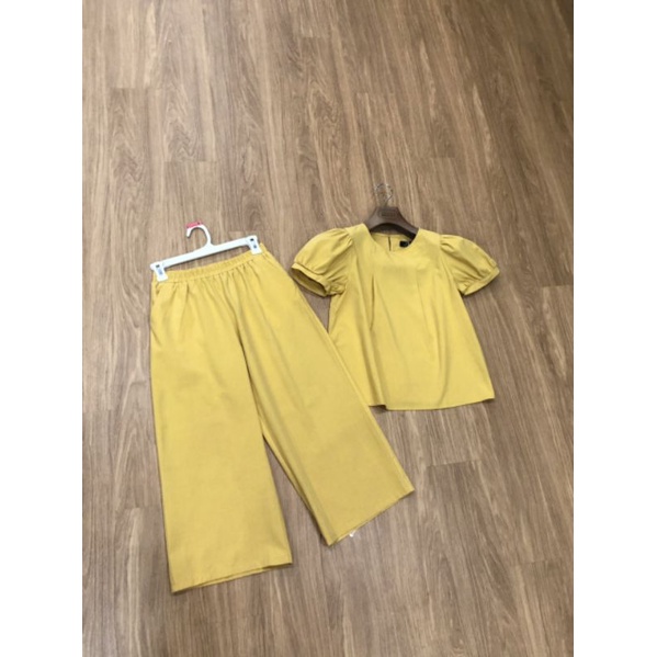 Set nana linen. Sét bộ hàng xuất xịn đúng chuẩn phom, hàng xuất xịn.