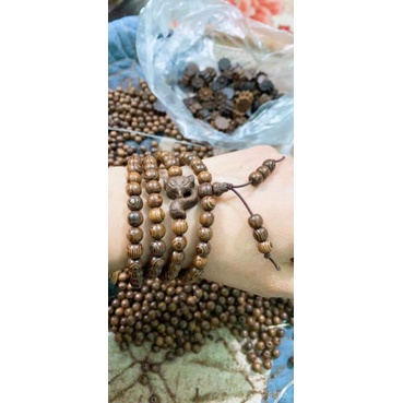 Vòng gỗ mun đuôi công mix hồ ly