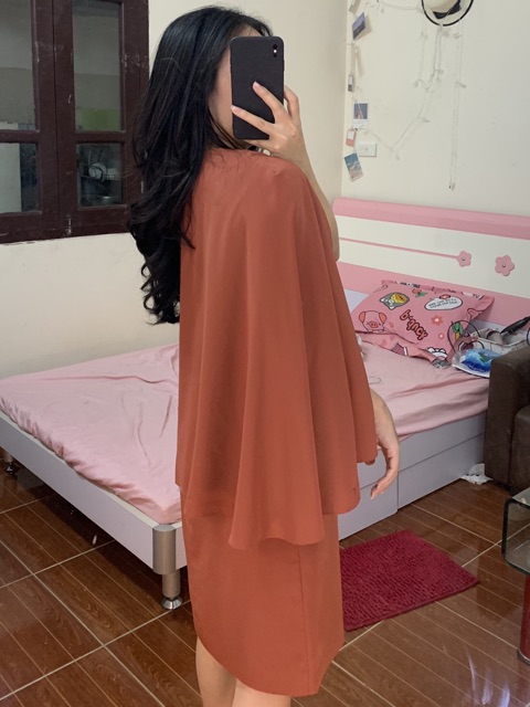 Thanh lý váy voan kèm áo choàng voan sang chảnh