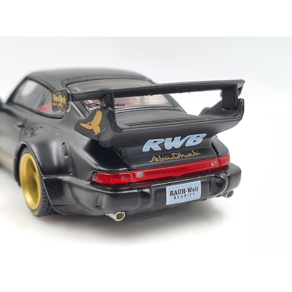 Xe Mô Hình Porsche Rauh-Welt Stella Artois 1:64 Time Micro x Moxtoys ( Đen )