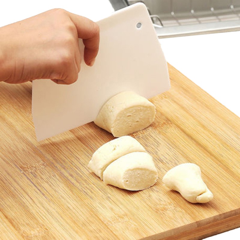 Dụng Cụ Cắt Bột Bánh Hình Thang