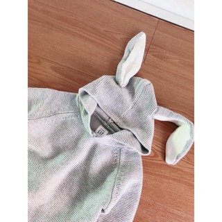 Áo len tai thỏ cho bé