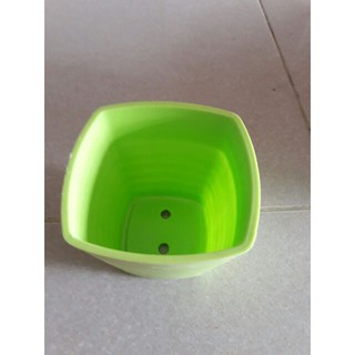 Chậu vuông sọc 10cm