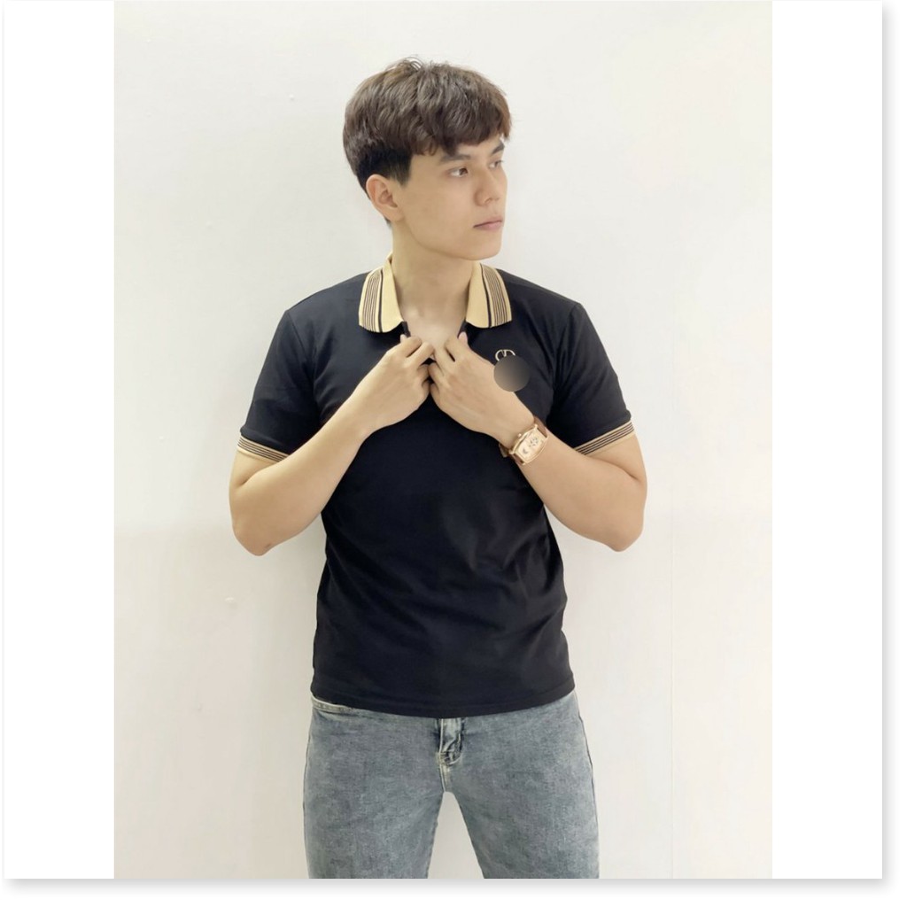 ÁO THUN NAM NỮ,THIẾT KẾ HỌA TIẾT TRƠN NHƯNG KHÔNG KÉM PHẦN SANG TRỌNG,ĐẶC BIỆT LÀ CHẤT LIỆU VÃI THOÁNG MÁT THỜI TRANG MỚ