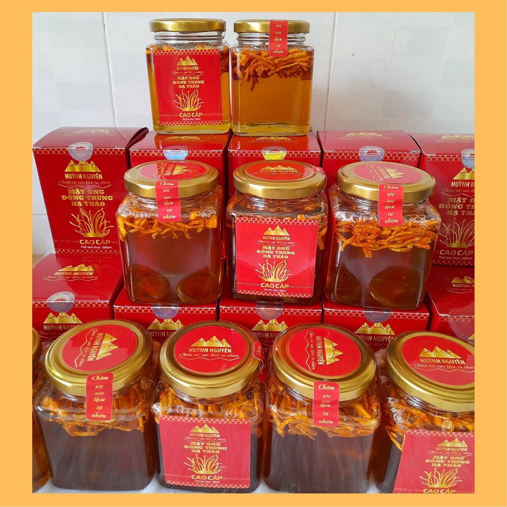 Mật Ong Đông Trùng Hạ Thảo Sấy Thăng Hoa Huỳnh Nguyên Hủ 280ml