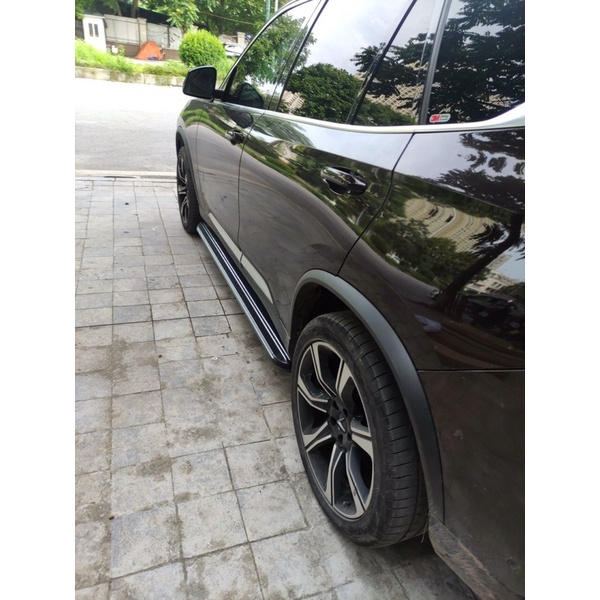 Bậc lên xuống, bệ bước chân cho Mitsubishi Outlander 2016 +