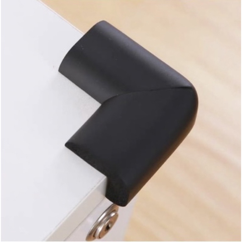 Bộ 4 Miếng Xốp Bọc Góc Cạnh Bàn An Toàn Cho Bé