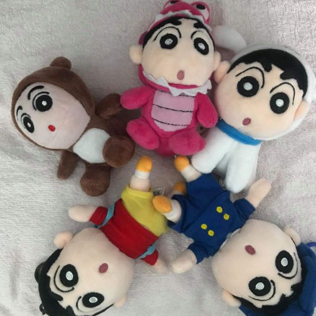 Móc khóa nhựa shin cậu bé bút chì