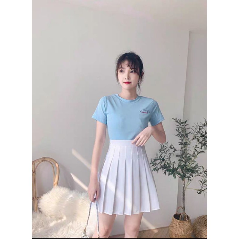 Chân váy xếp ly quốc dân dáng ngắn hai màu đen trắng | BigBuy360 - bigbuy360.vn