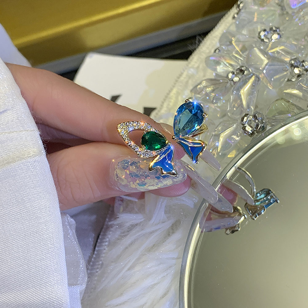 Nhẫn Đeo Tay Kim Loại Hình Bướm Đính Đá Lung Linh Hợp Thời Trang Cho Nữ