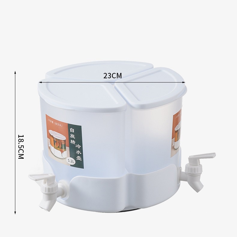 Bình đựng nước tủ lạnh chia 3 ngăn dung tích 5,2L có đế xoay