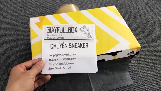 ADIDAS ULTRA BOOST 2.0 Gold Medal Size 10.5 Pre owned