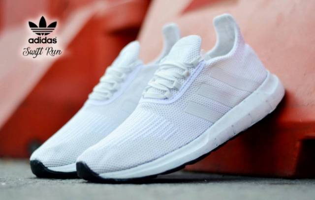 Giày Thể Thao Adidas Swift Run Chạy Bộ Năng Động Cho Nam