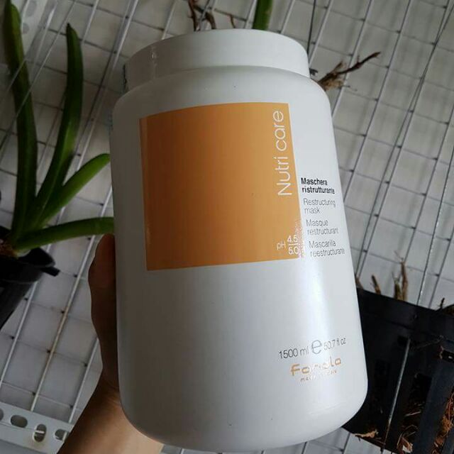 Ủ tóc Fanola Nutricare được sản xuất từ Ý.