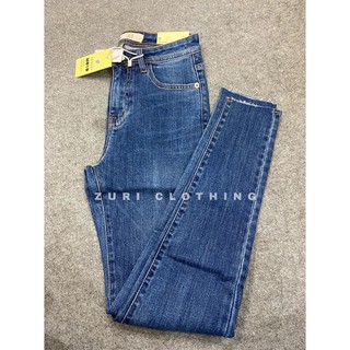 Quần Jeans Skinny cắt lai (ảnh shop tự chụp)