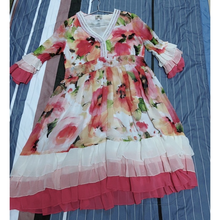 đầm hoa tiểu thư dáng xoè, tay loe size L