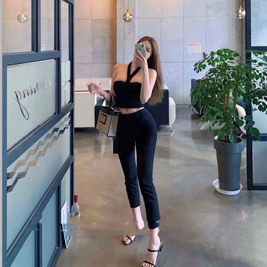 Áo Lửng Cổ Yếm Khoét Ngực Dáng Ôm Thời Trang Mùa Hè Quyến Rũ Cho Nữ