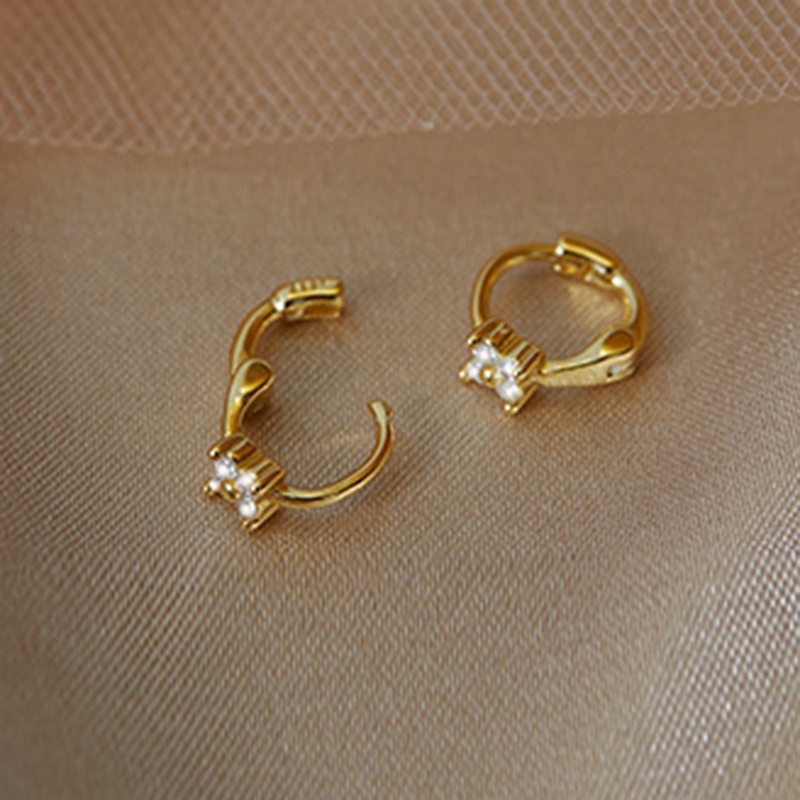 1 Cặp Bông Tai Mạ Vàng 14k Mini Đính Đá Zircon Thời Trang