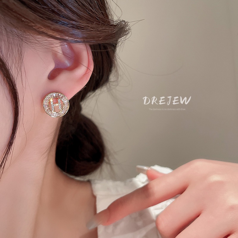 DREJEW Khuyên tai mạ vàng / bạc đính ngọc trai nhân tạo in chữ phong cách Hàn Quốc sang trọng thời trang cho nữ