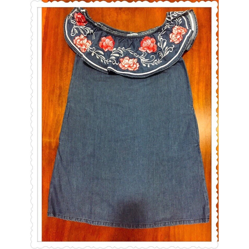 Đầm Denim thêu dáng A