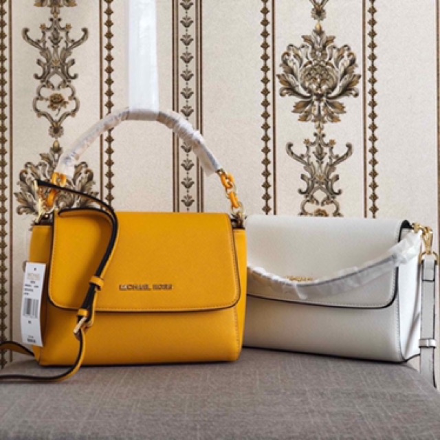 TÚI ĐEO CHÉO MÀU VÀNG