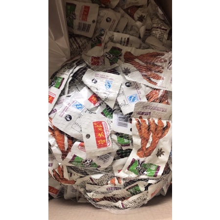 Chân gà cay 8k/ cái