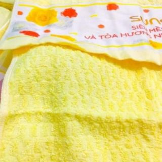 🔥🔥khăn sunsilk hoa hồng🔥🔥
#20k
💦 khăn dày dặn, thấm hút tốt. bề mặt khăn có họa tiết sọc xéo, nổi 3d