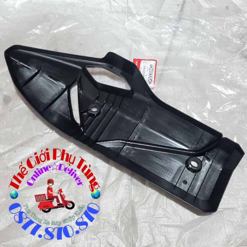 Ốp pô - Che pô - Vĩ pô Vario - Click 160cc zin Honda Thái Lan - 18318-K2S-N00