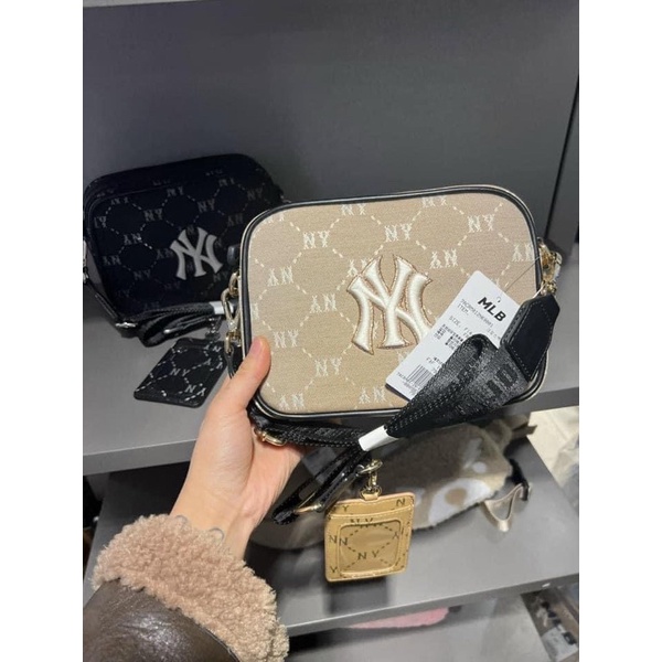 Túi monogram MLB bản mới nhất
