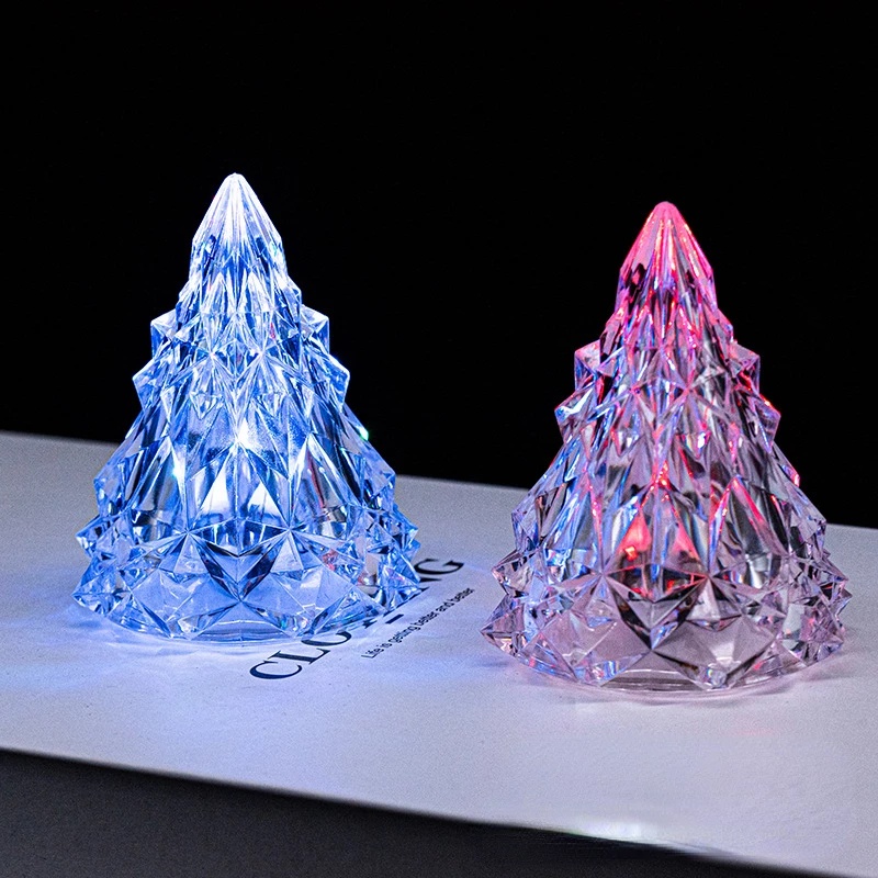 Đèn Led Ngủ Để Bàn Hình Cây Thông Noel Độc Đáo