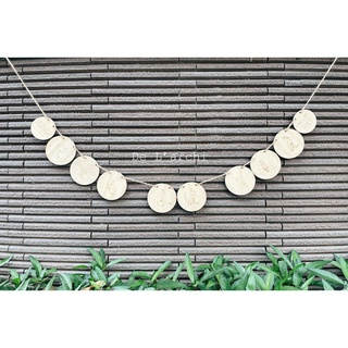 Dây chữ Tết là nhà loại mộc chưa tô màu