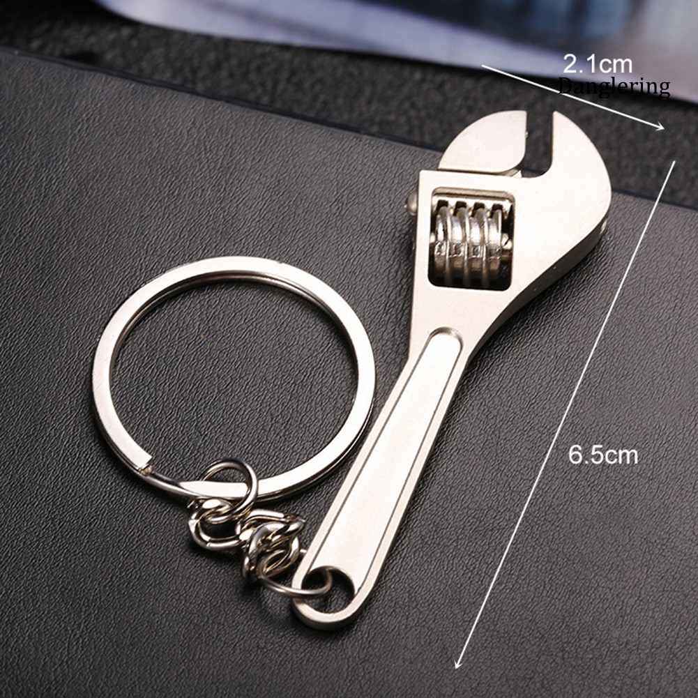 Móc khóa hình cờ lê độc đáo