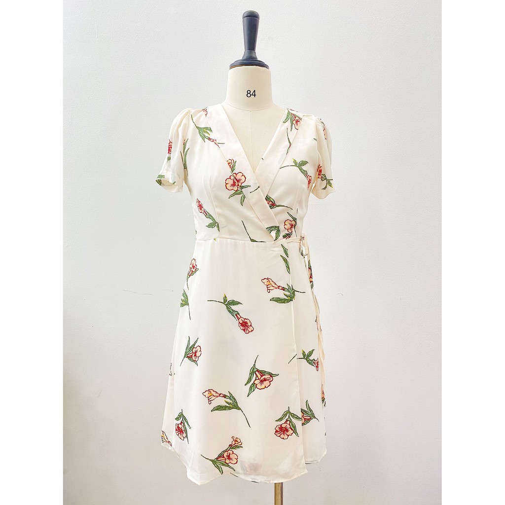 [Mã WABRWA15 giảm 15% đơn 300K] HEYBEE Đầm hoa đắp chéo Vivian HT253