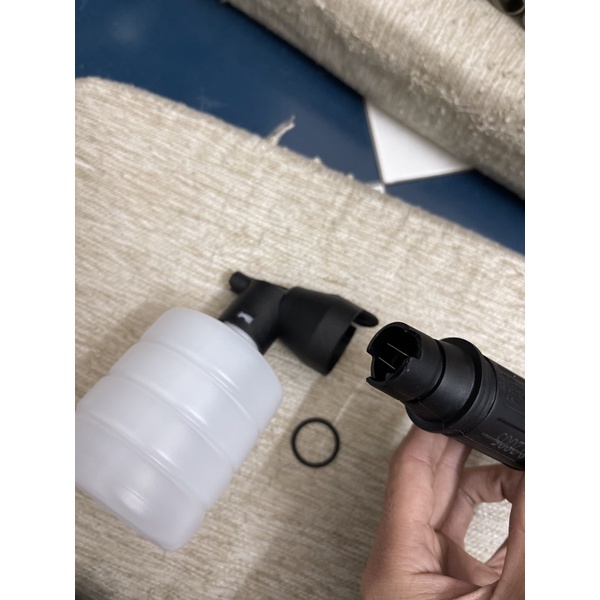 Bình phun bọt lắp nhanh cho tay cầm rửa xe mỏ vịt