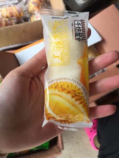 Bánh sữa chua sầu riêng