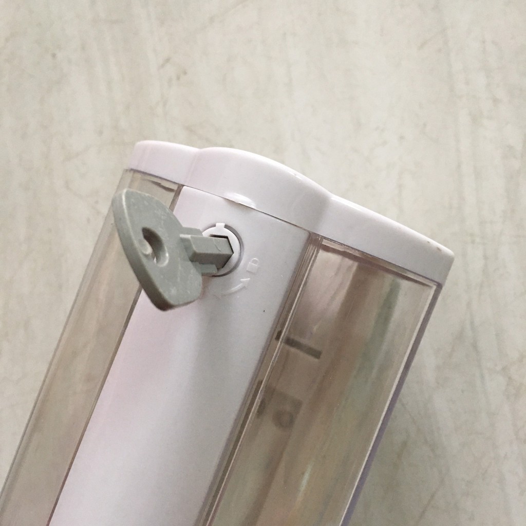 Hộp đựng nước rửa tay treo tường giá rẻ