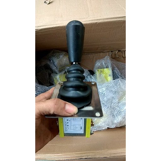 cần gạt tiến lùi loại lớn