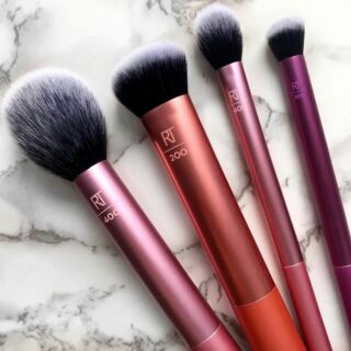 Cọ thoa phấn phủ  phấn má REAL TECHNIQUES Blush Brush