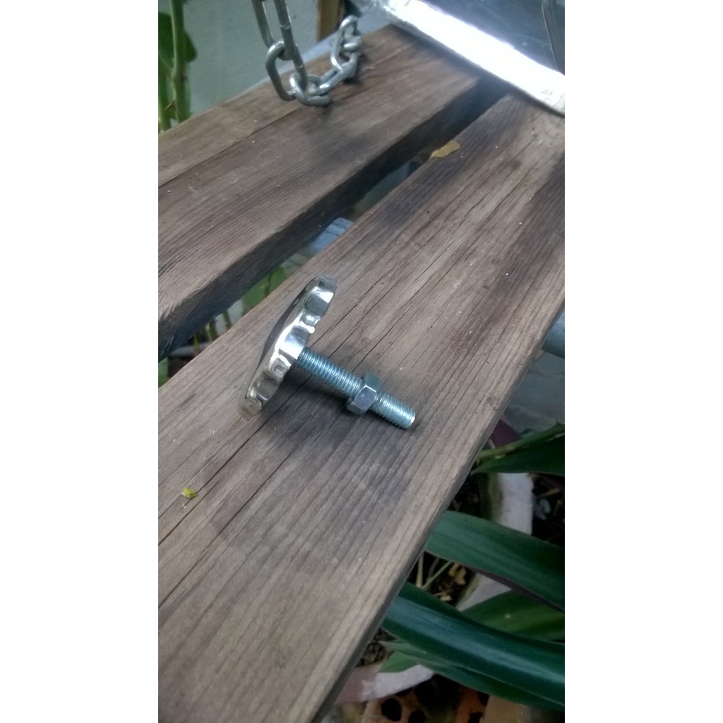 Nút cốp xe honda 67 bằng inox