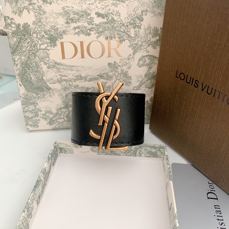 Vòng tay da YSL ( hình thật,hàng đẹp) bản 4cm