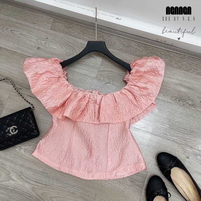 Áo gấm phồng rớt vai