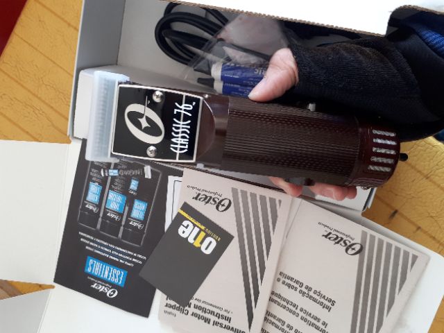 TÔNG ĐƠ OSTER CLASSIC 76 - tặng kèm thêm lưỡi số 1